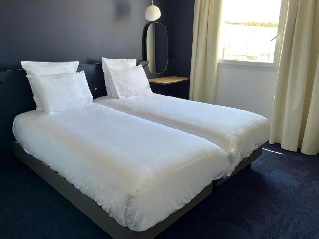 Golden Tulip Hotel & Rooftop Martigues Provence Rum bild
